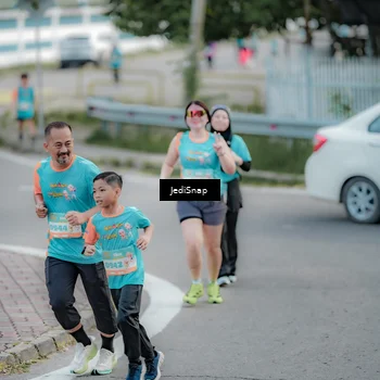 Runner Photo 8300961