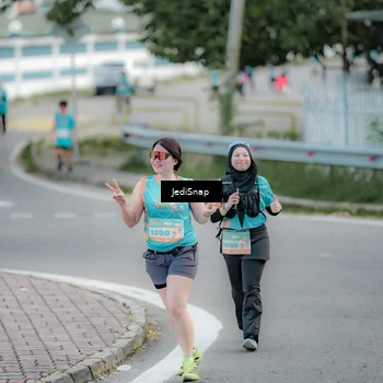 Runner Photo 8300967
