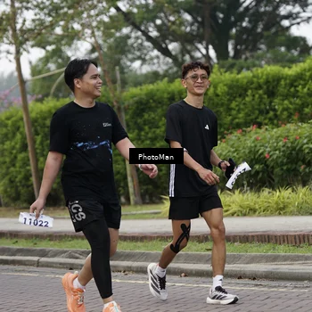 Runner Photo 8301001