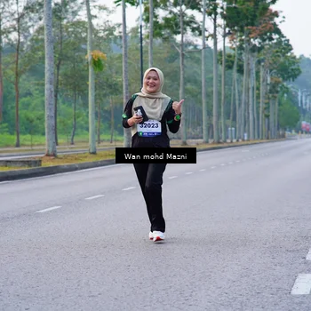 Runner Photo 8301010