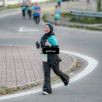 Runner Photo 8301017