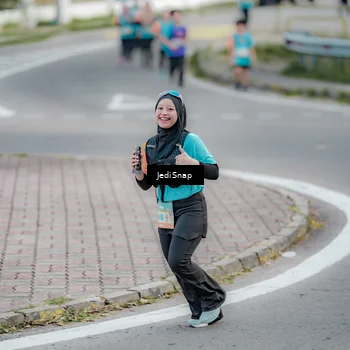 Runner Photo 8301028