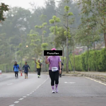 Runner Photo 8301032