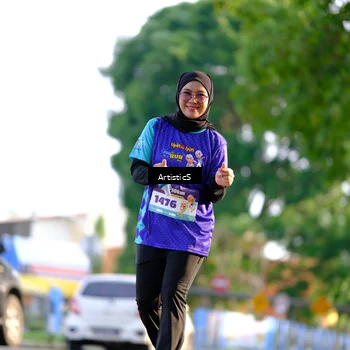 Runner Photo 8301062