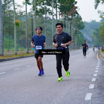 Runner Photo 8301074