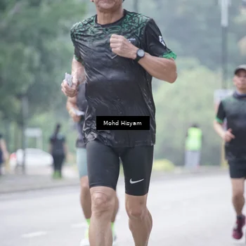Runner Photo 8301116