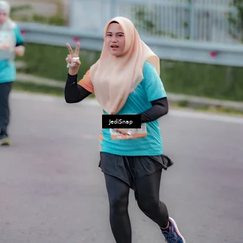 Runner Photo 8301143