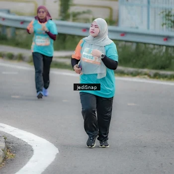 Runner Photo 8301175