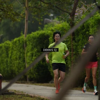 Runner Photo 8301218