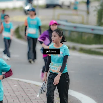 Runner Photo 8301237