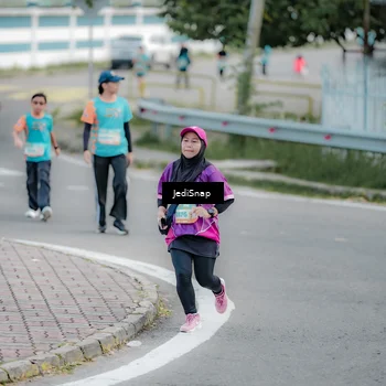 Runner Photo 8301289
