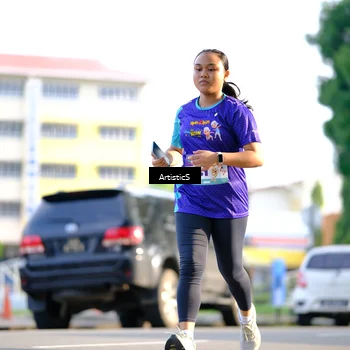 Runner Photo 8301296