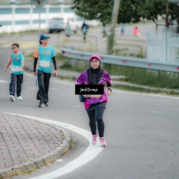 Runner Photo 8301303
