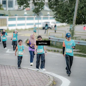 Runner Photo 8301326