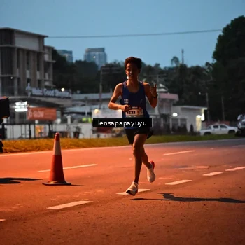Runner Photo 8301355