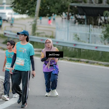 Runner Photo 8301386