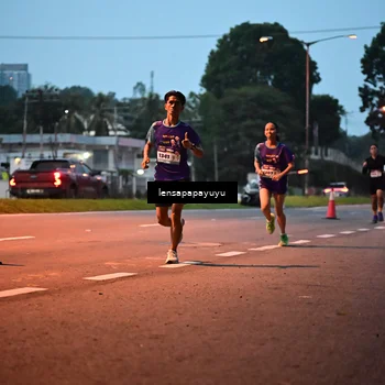 Runner Photo 8301395