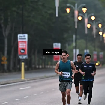 Runner Photo 8301400