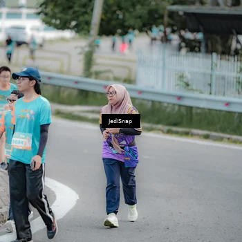 Runner Photo 8301409