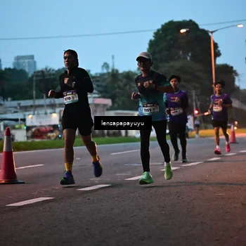 Runner Photo 8301419