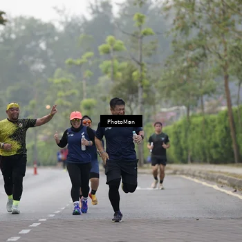 Runner Photo 8301531