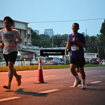 Runner Photo 8301533