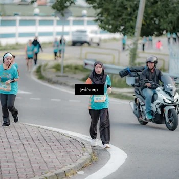 Runner Photo 8301537