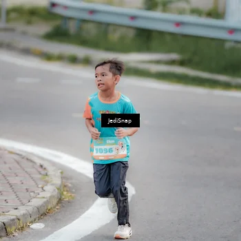 Runner Photo 8301541