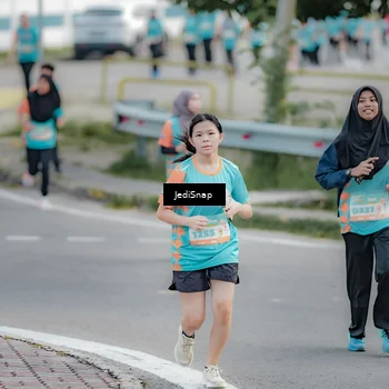 Runner Photo 8301572