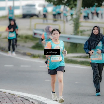 Runner Photo 8301574