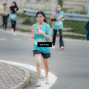 Runner Photo 8301590