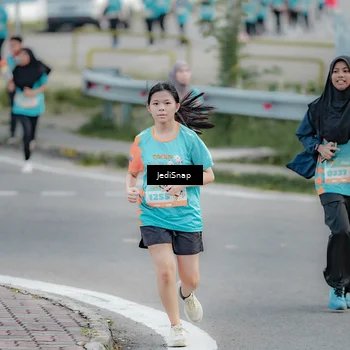 Runner Photo 8301591