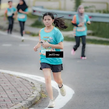 Runner Photo 8301600