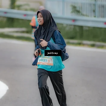 Runner Photo 8301620