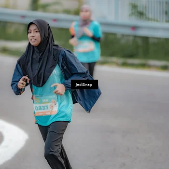Runner Photo 8301624