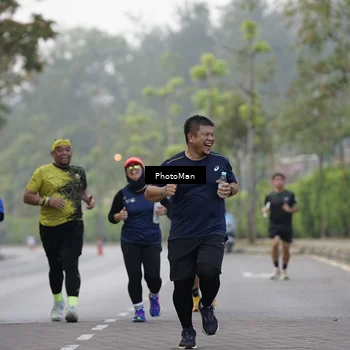 Runner Photo 8301627
