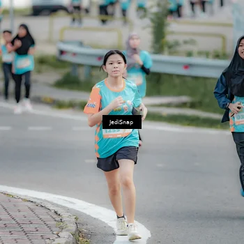 Runner Photo 8301631
