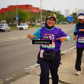 Runner Photo 8301659