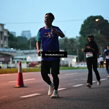 Runner Photo 8301670