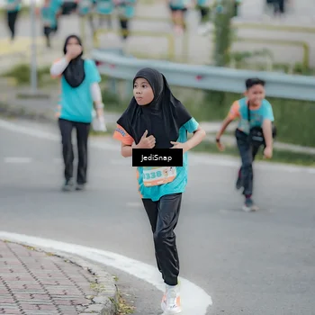 Runner Photo 8301675