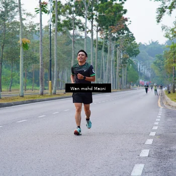Runner Photo 8301717