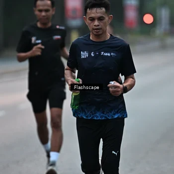 Runner Photo 8301733
