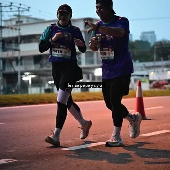 Runner Photo 8301739