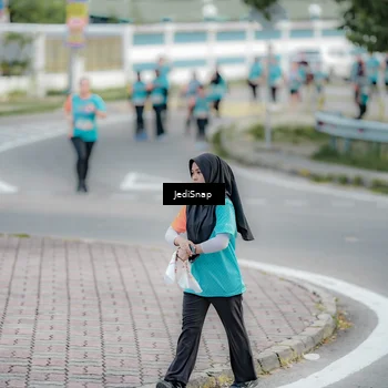 Runner Photo 8301778