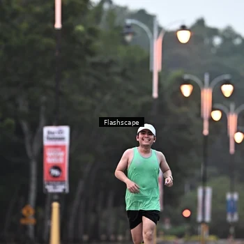 Runner Photo 8301810