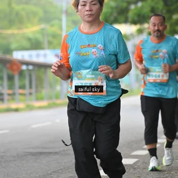Runner Photo 8301816