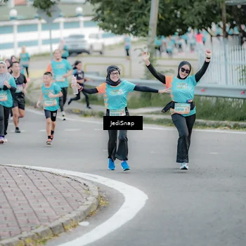 Runner Photo 8301834
