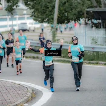 Runner Photo 8301856