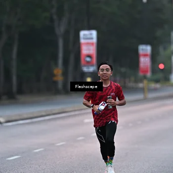 Runner Photo 8301877