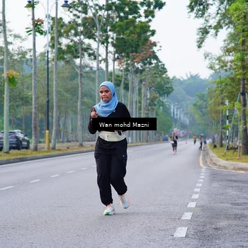 Runner Photo 8301895